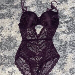 Lace Bodysuit in Deep Purple